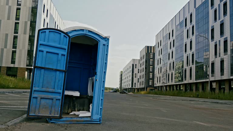 Best Restroom Trailer for Weddings  in Rochester, PA